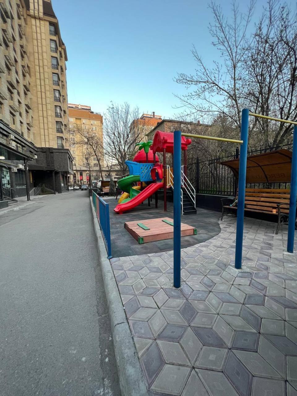 Apartments "Harmony" On Sydykova St 156А Bişkek Dış mekan fotoğraf